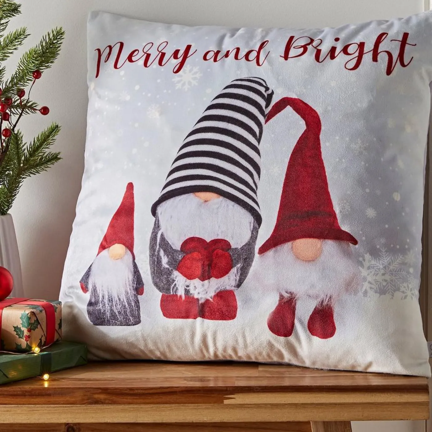 CL Merry & Bright Cushion 45x45