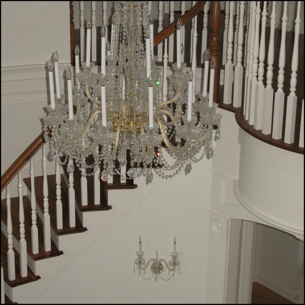 Franklin - 18 Light Chandelier - 36" x 50"