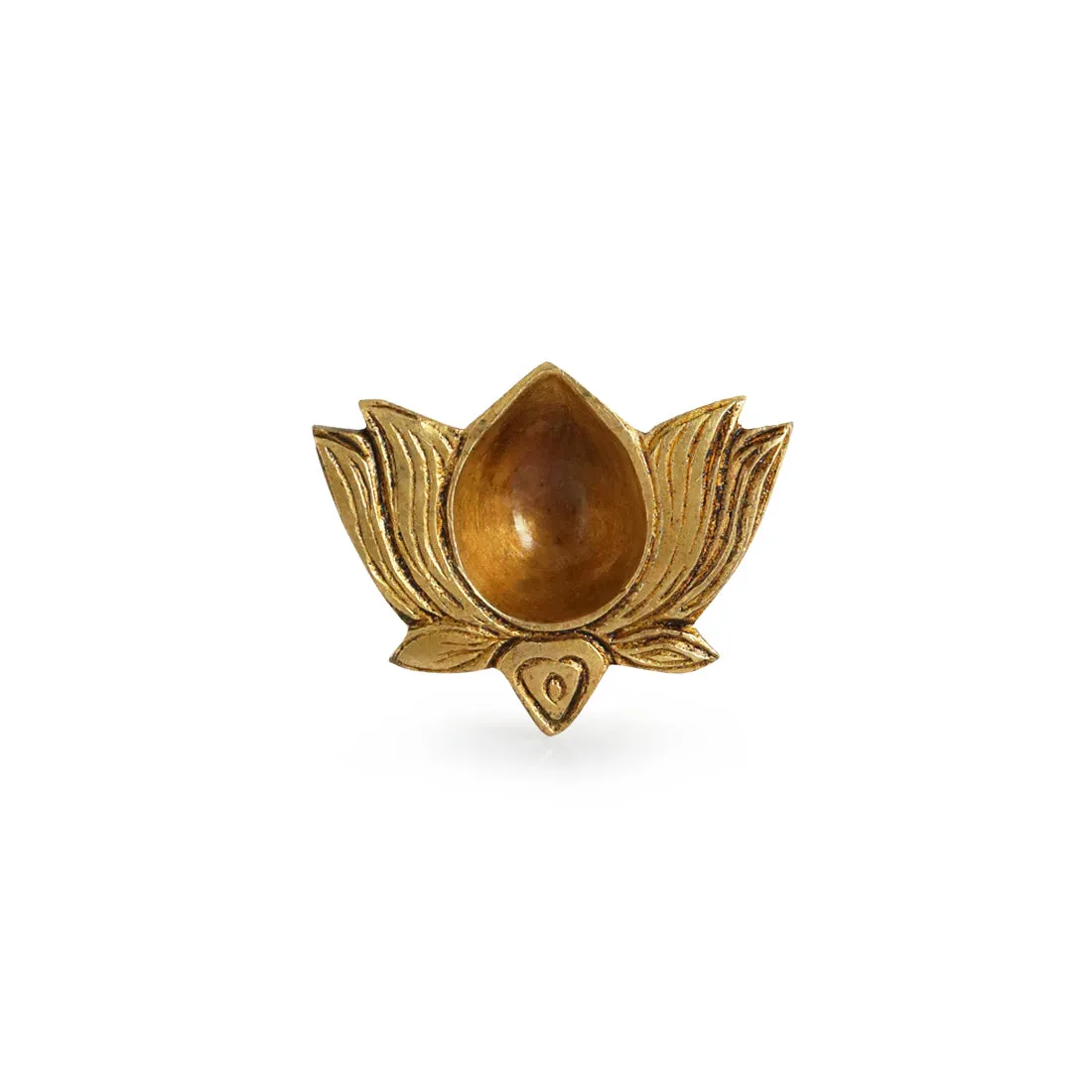 'Lotus Shaped' Hand-Carved Brass Diya (Hand-Etched, 222 grams)