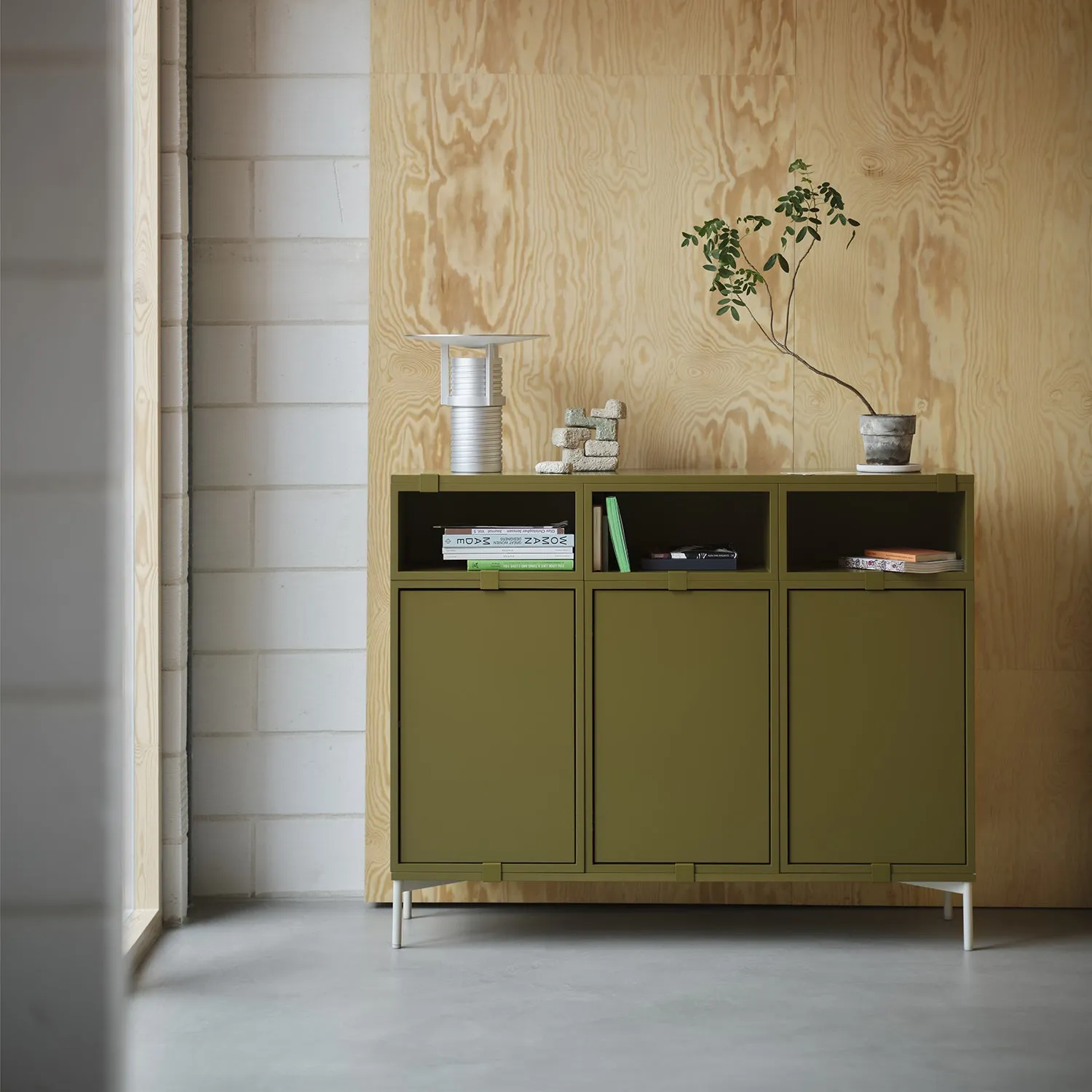 muuto | stacked storage system | module with backboard | small brown green