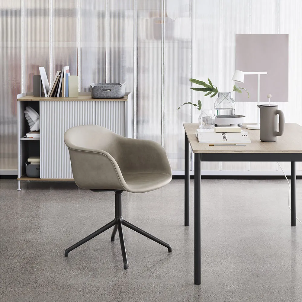 muuto | tip table lamp | white