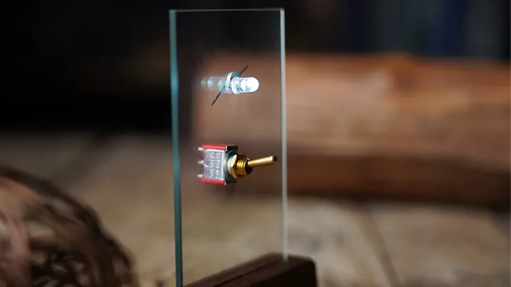 Mystery LED by Carpenter Wong - Trick