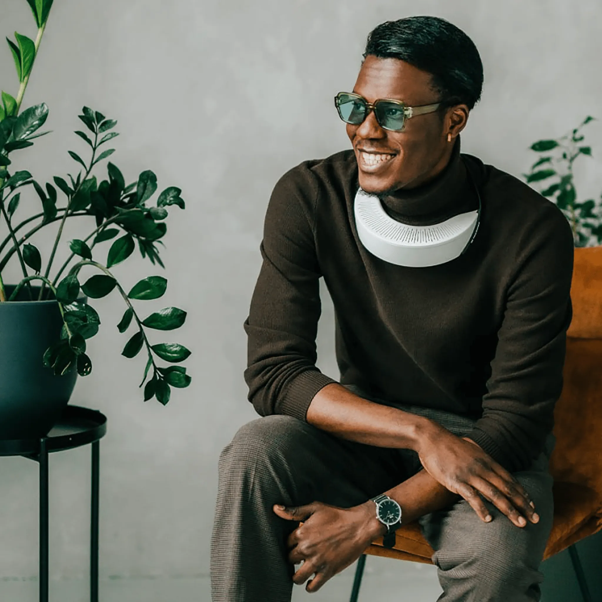 Respiray Wear A  Wearable HEPA Air Purifier
